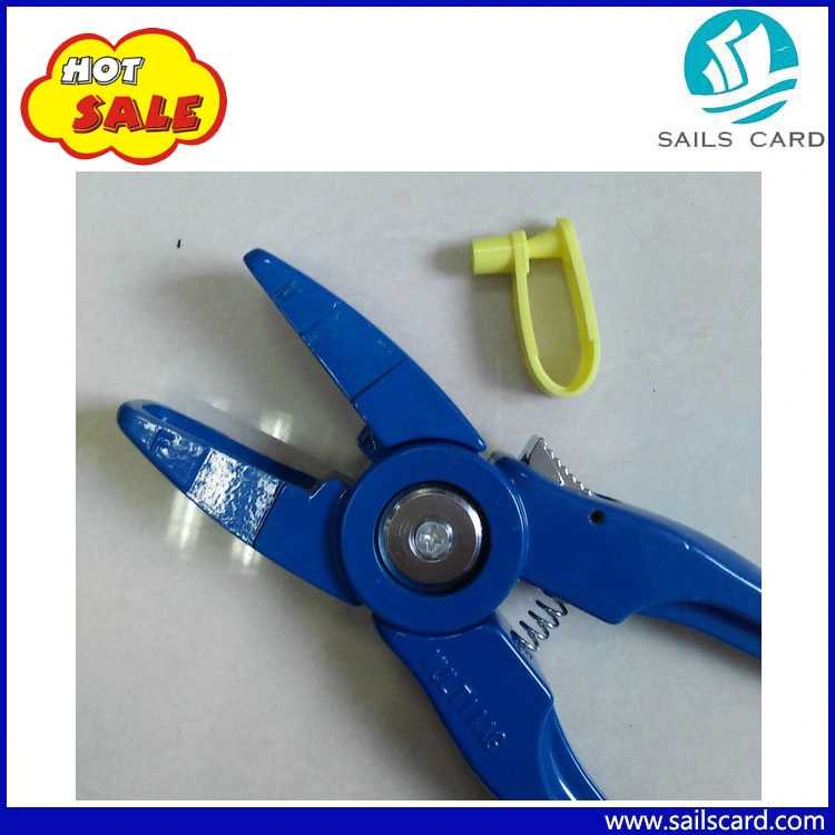 Reliable Ear Tag Plier for Livestock Ear Tag Installation