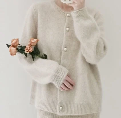 Cashmere Cardigan / Fashion Knitting Sweater