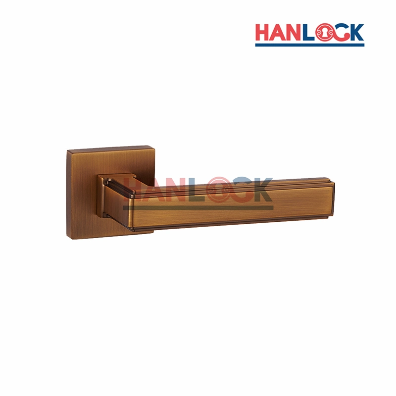 OEM/ODM Zinc Alloy Material Brass Door Handle for Wooden Door