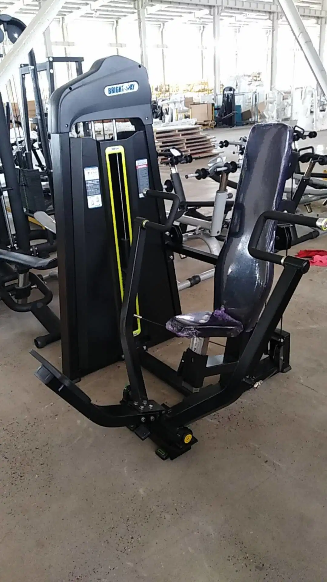 Precor Pin Loaded Strength Machine Vertical Chest Press