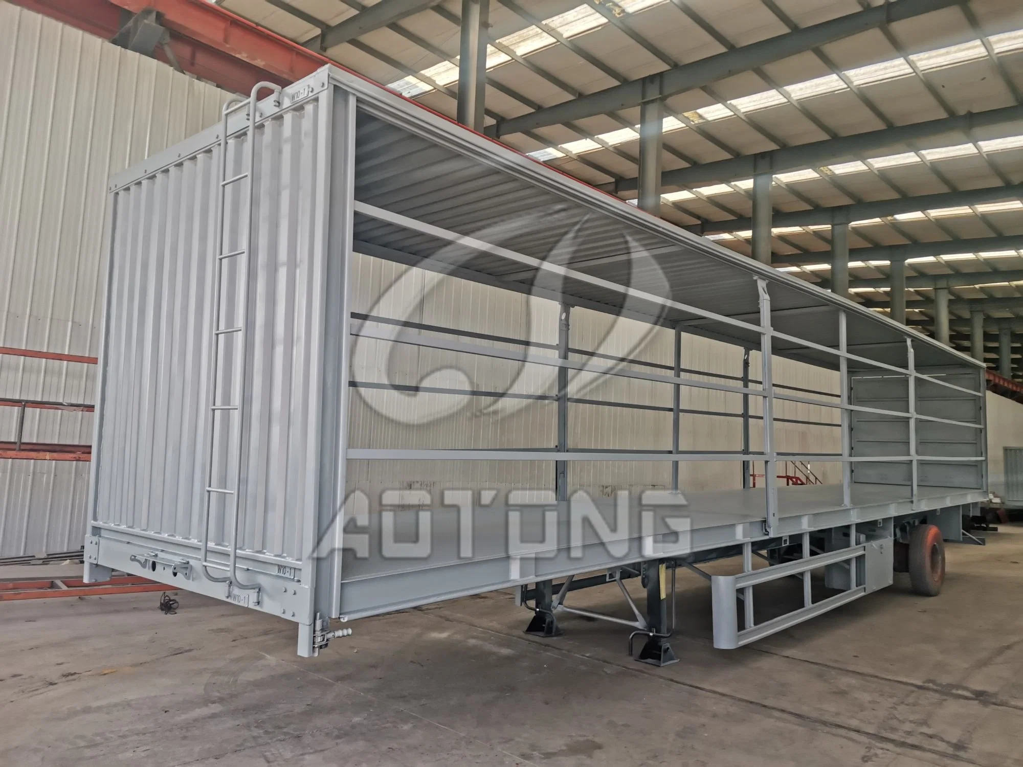 40tons Van Box Curtain Side Vehicle Truck Semi Trailer for Beverage Pallets General Haulage
