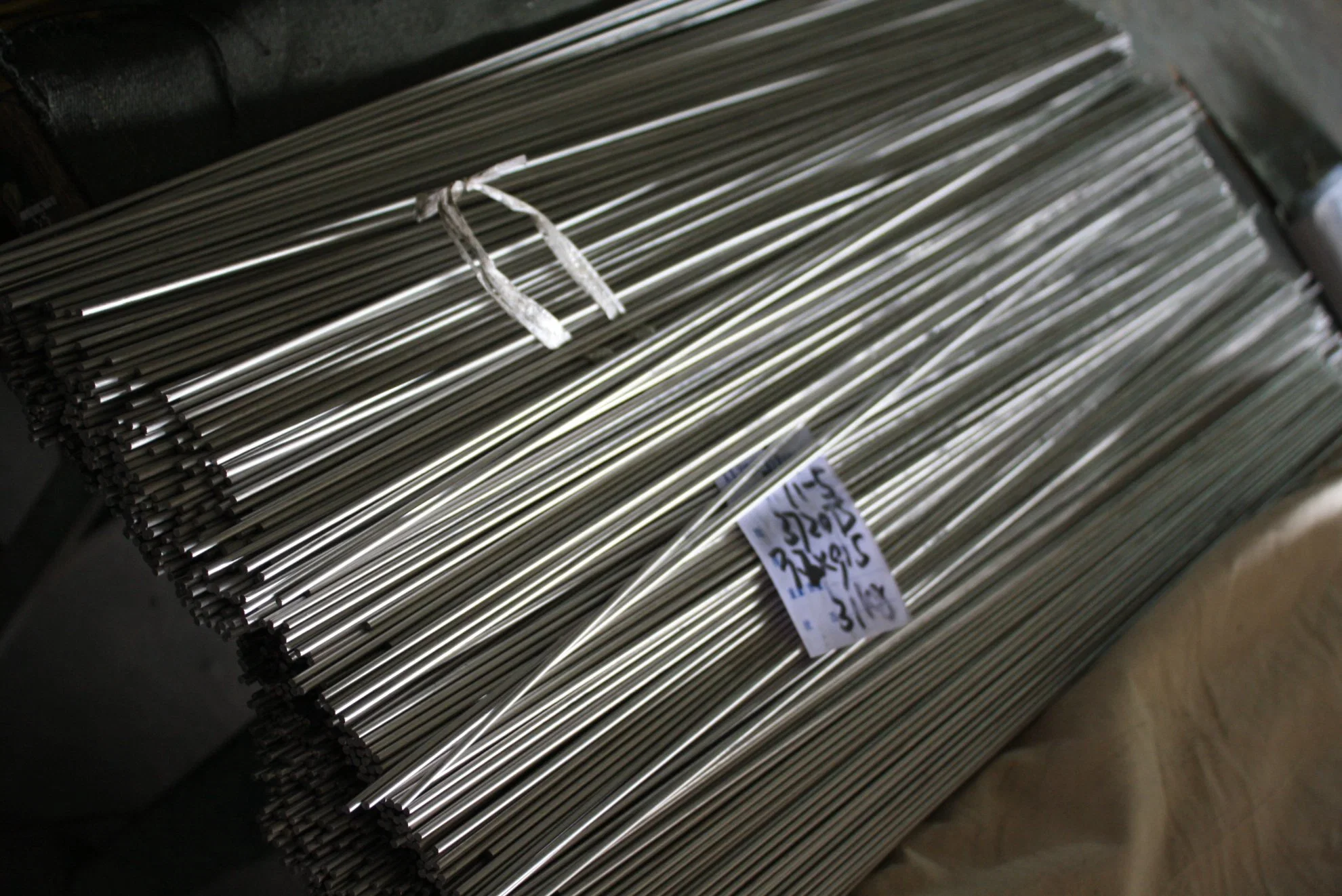 ASTM B392 R04200 R04210 Niobium or Niobium Alloy Wire