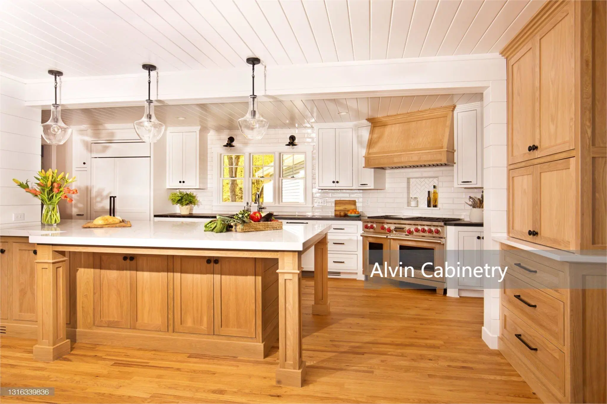 Natural Oak Wood Kitchen Cabinet with White Lacquer Finish Wall Cabinet