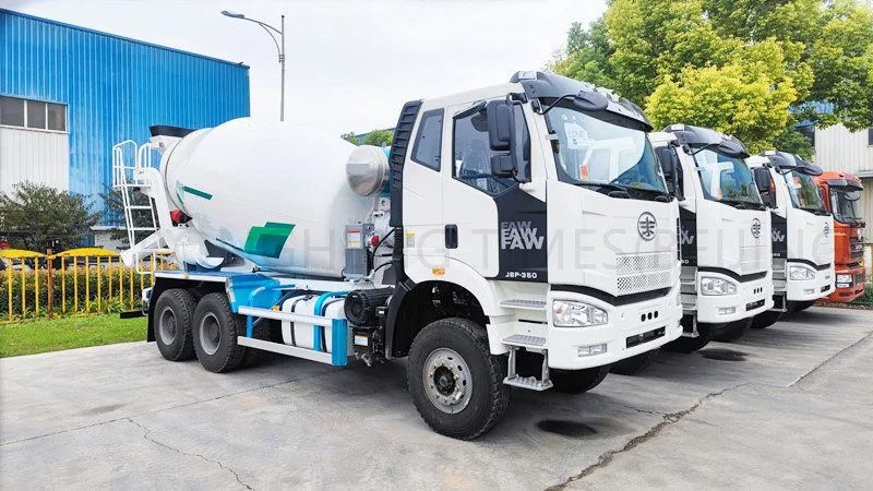 Right Side Driving Ready Hydraulic Piston Pump Concrete Mixer Pumping Truck for Sale