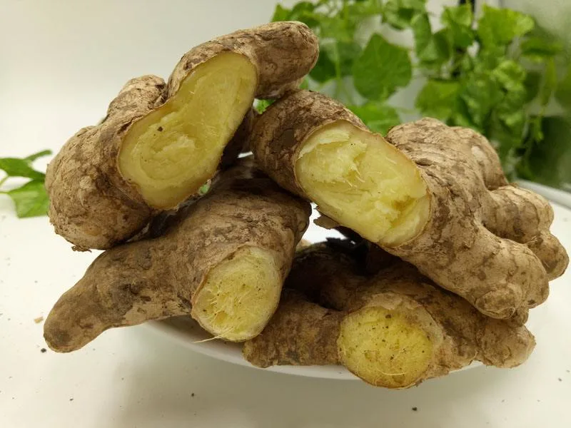 Marché de Singapour de gingembre frais préférés