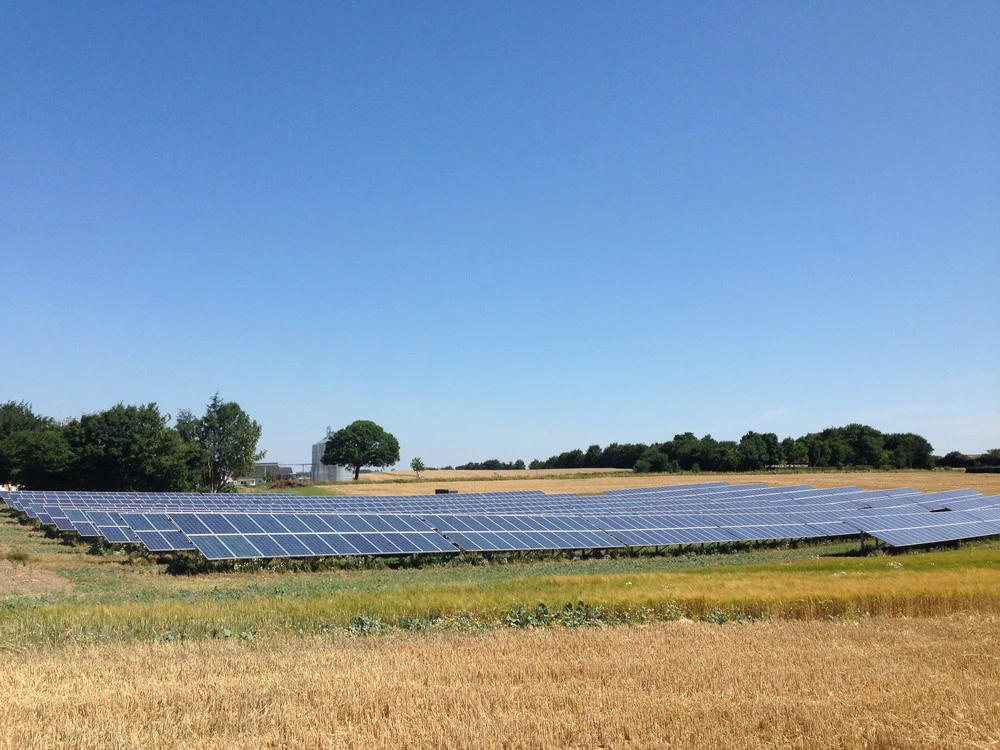 L'énergie photovoltaïque solaire Tracker Sun Kit de rayonnage Solaire Système de suivi