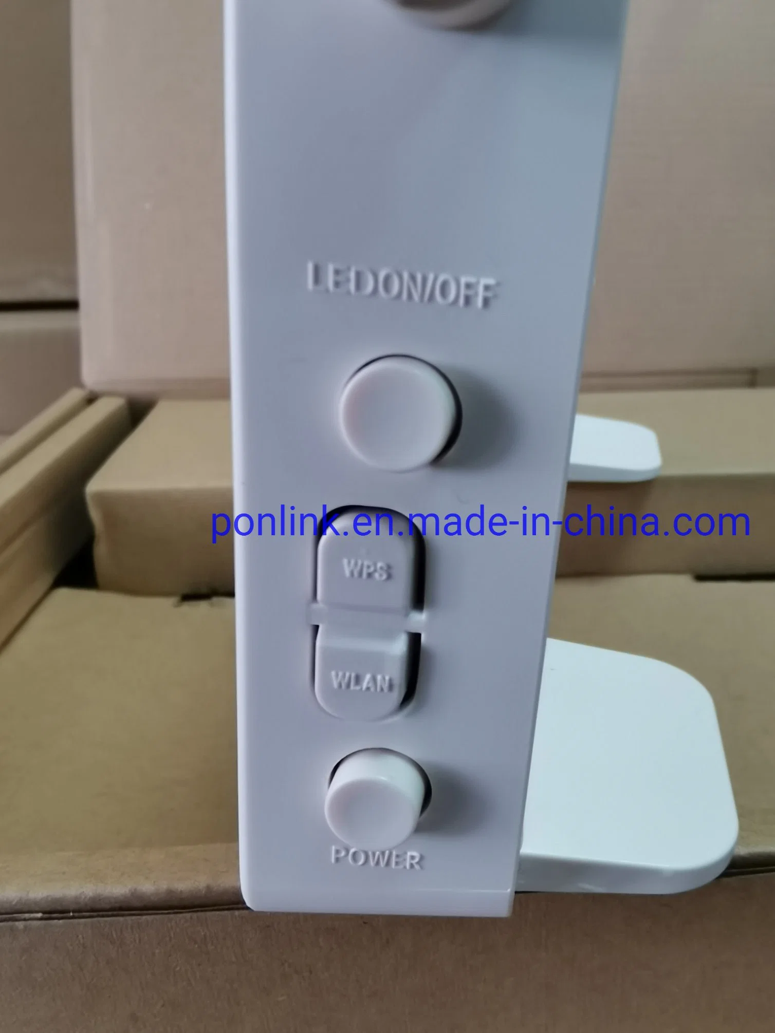 Hg8245c Gpon Xpon ONU with 4fe +2pots+1USB+WiFi Port Fiber Equipment