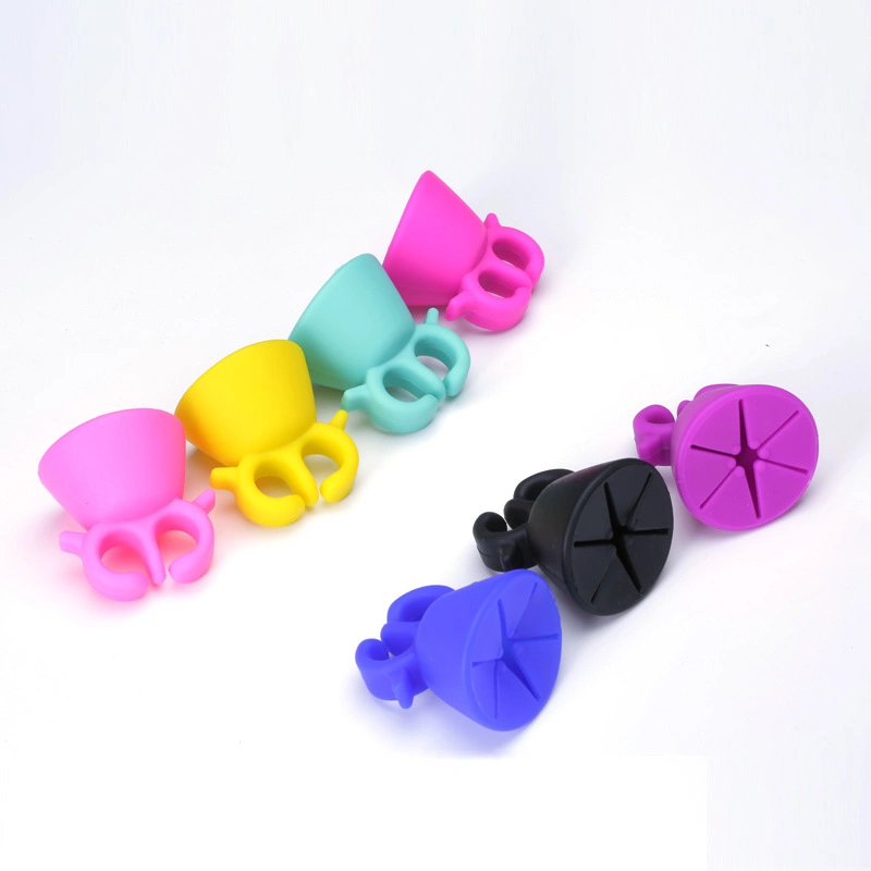 Silicone Grip and Tip Stand Bottle Wearable Nail Polish Bottle Holder