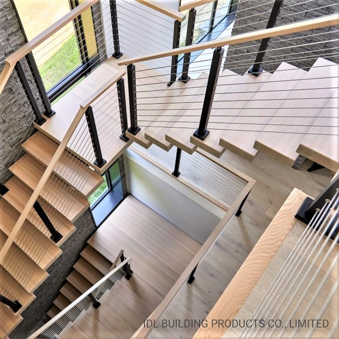 2021 U Shaped Carbon Steel Zig Zag Stringers Straight Staircase with Oak Wood Steps Steel Railing Wood Floating Stairs