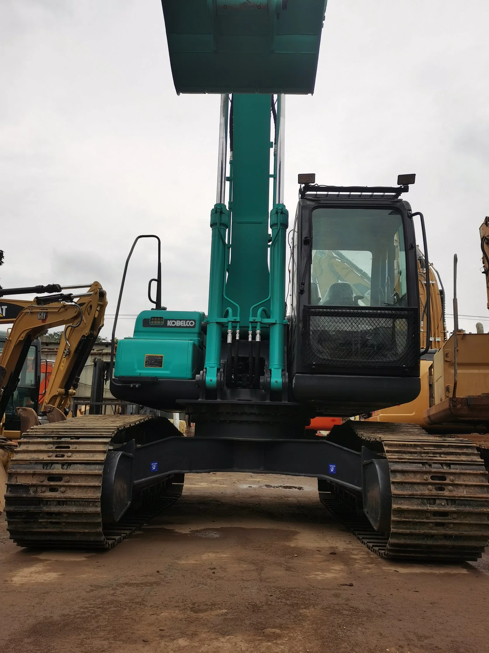 Equipamento de construção de 20 toneladas Sk75/SK210/SK200/SK260/SK350/Sk360, escavadora/escavadora usada Kobelco Sk2K210-10 SK210-8 Escavadora de rastos utilizada