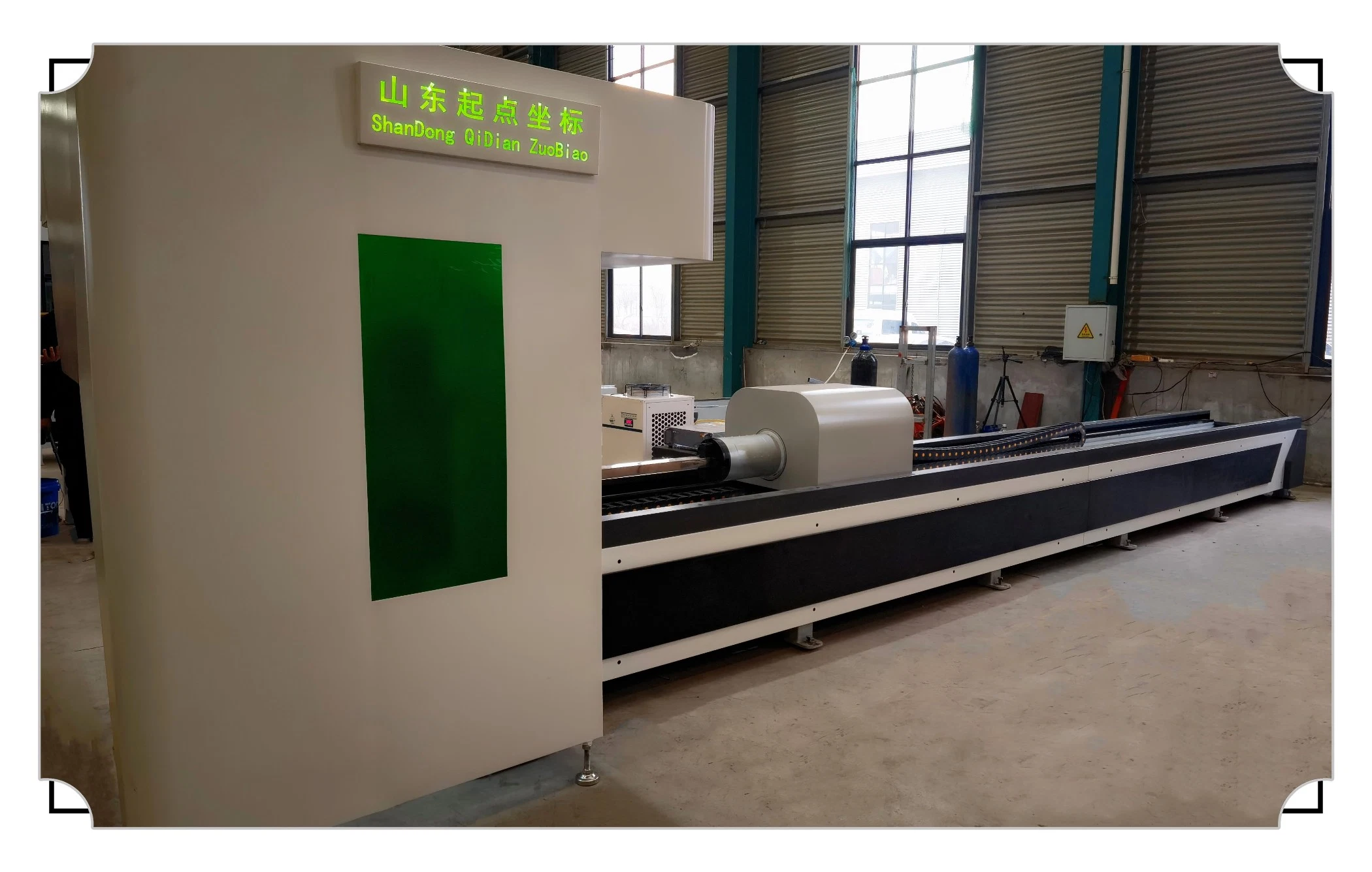 Automatic Load Steel Tube Laser Cutting Machine for Round Pipe