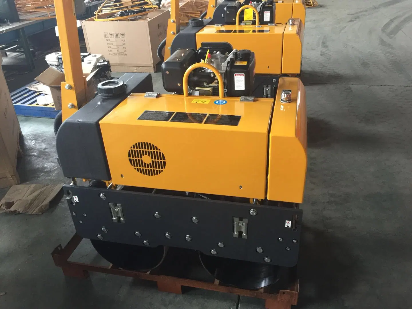 740kg Mini Road Roller Compactor Machine Rl-700d