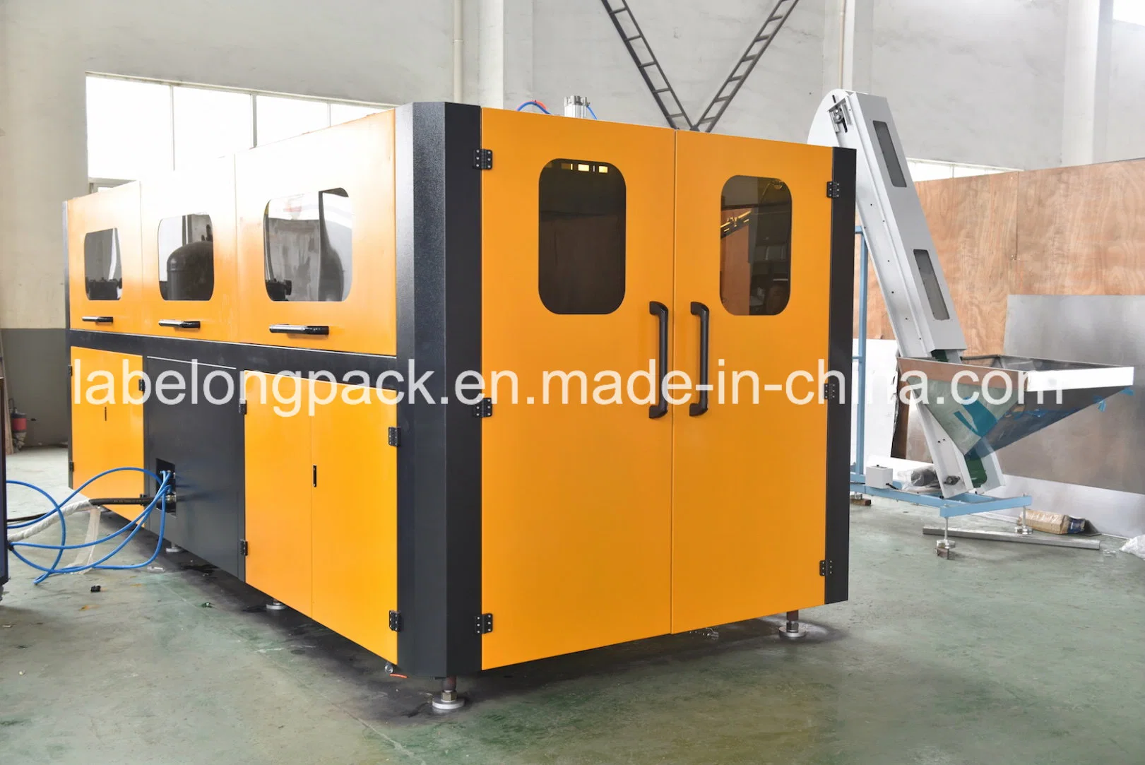 High Capacity Automatic Pet Bottle Blow Molding Machine