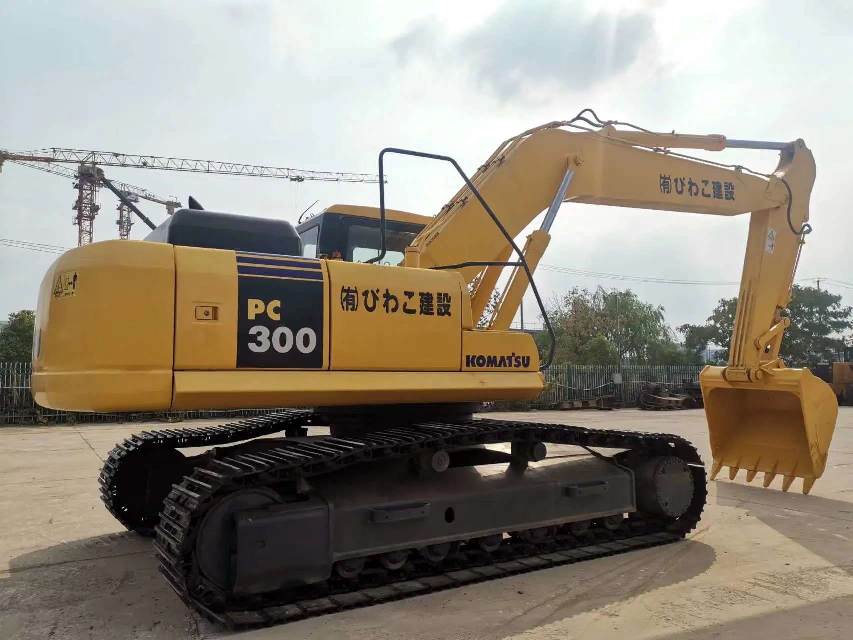 Escavadora hidráulica de rastos usada Japão Komatsu PC300 Construction máquinas de construção