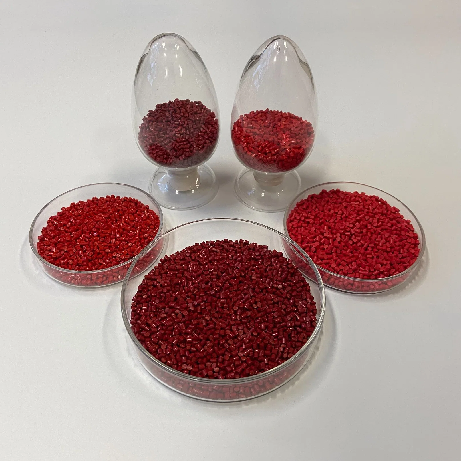 Custom Plastic Raw Materials Manufacturer PP PC PLA Color Granule Masterbatch