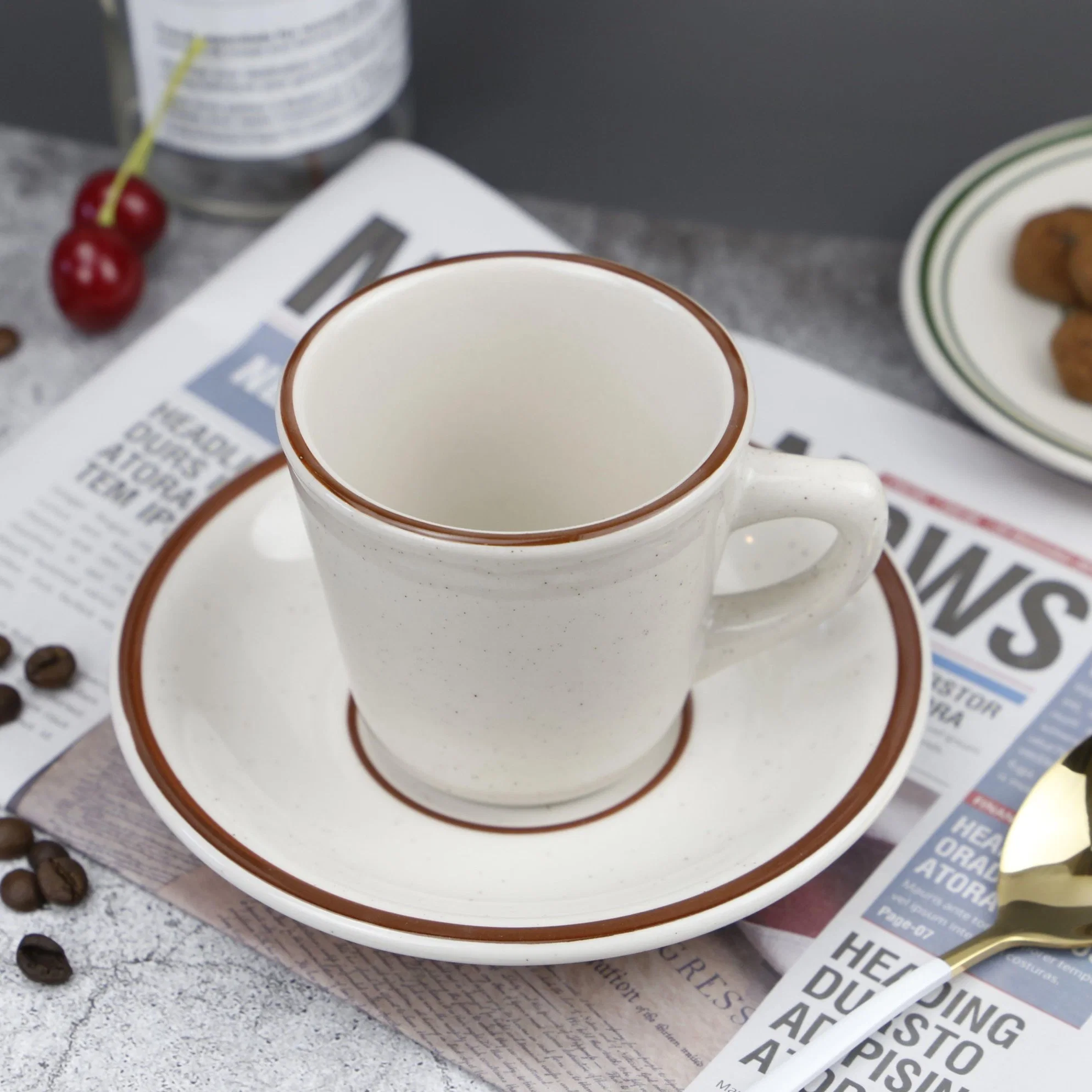 Conjunto de caneca de café com pintura manual Glaze característico