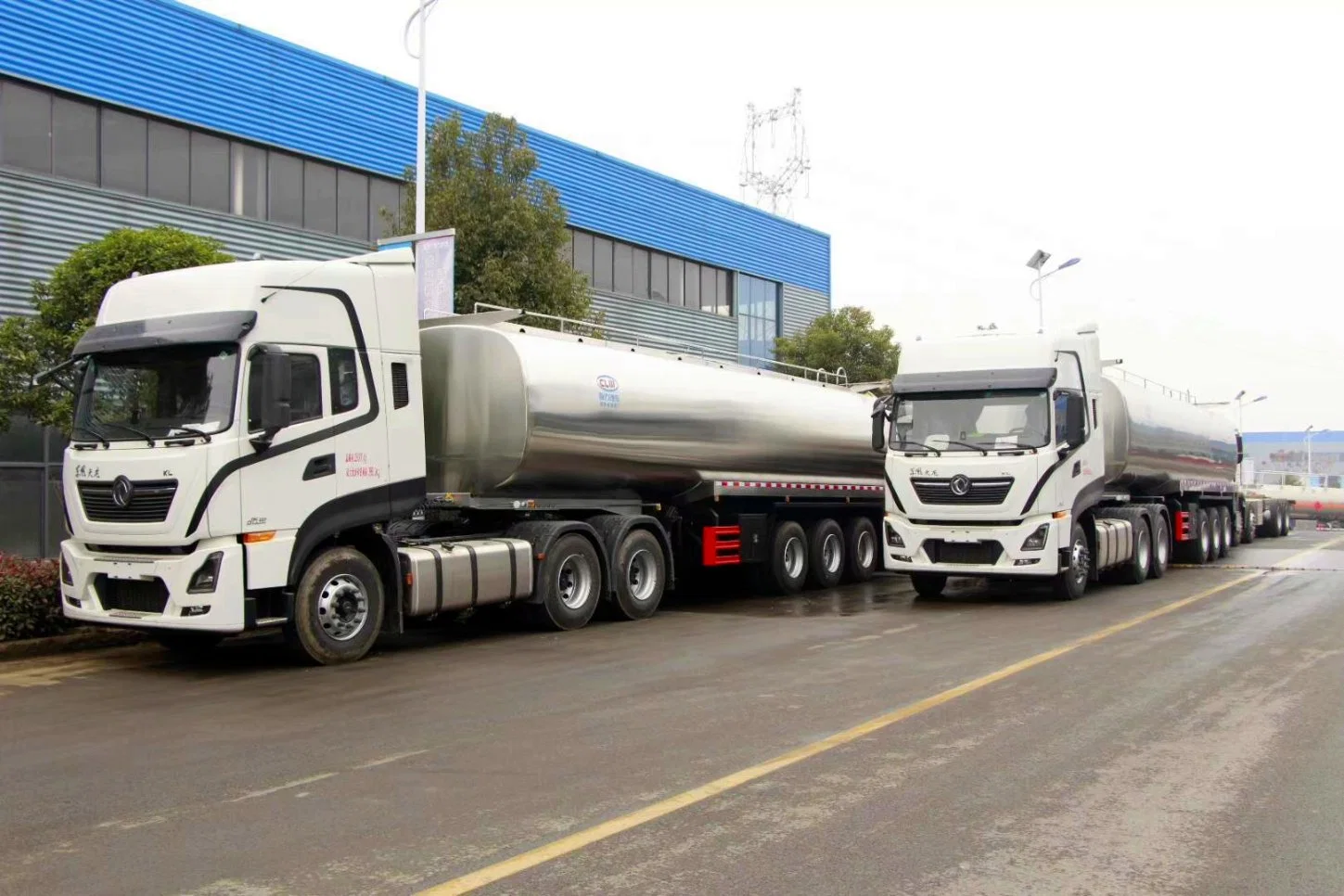 45000 Liters Three Fuwa Axles Oil Fuel Tank Semi Trailer