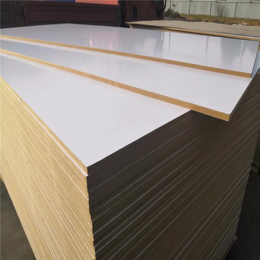 Customized 15mm Medium Density Fiber Board HDF / UV / Melamine Faced / Chipboard / Plywood / MDF for Interior Decoration