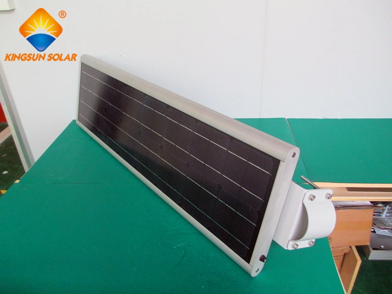 Powerful 40W Solar Integrated Street Light