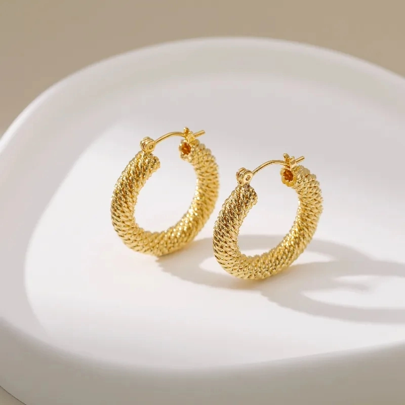 Fashion Circle Twist Ring Earrings Loop Ear Buckle Interlace Design Plated Real Gold Earrings Jewelry