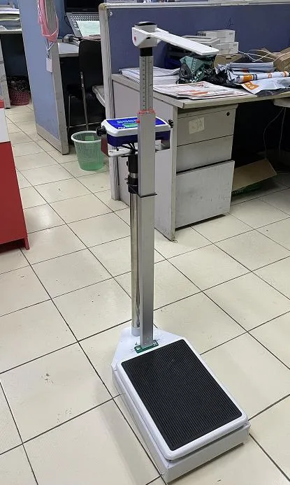 Escala de columna 150kg para la comprobación médica del peso corporal