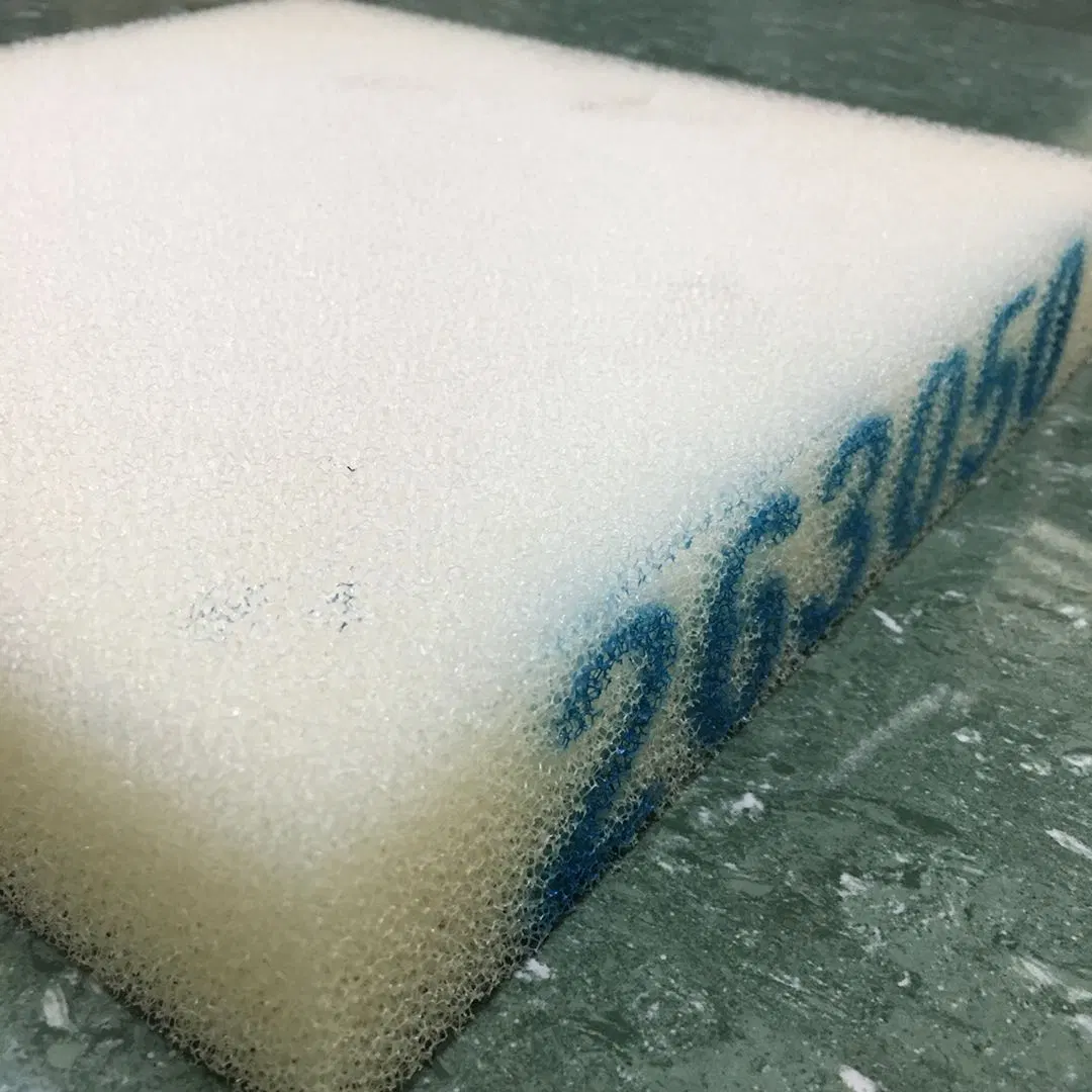 Meubles d'extérieur Utilisez de la mousse polyuréthane à séchage rapide et à séchage rapide.