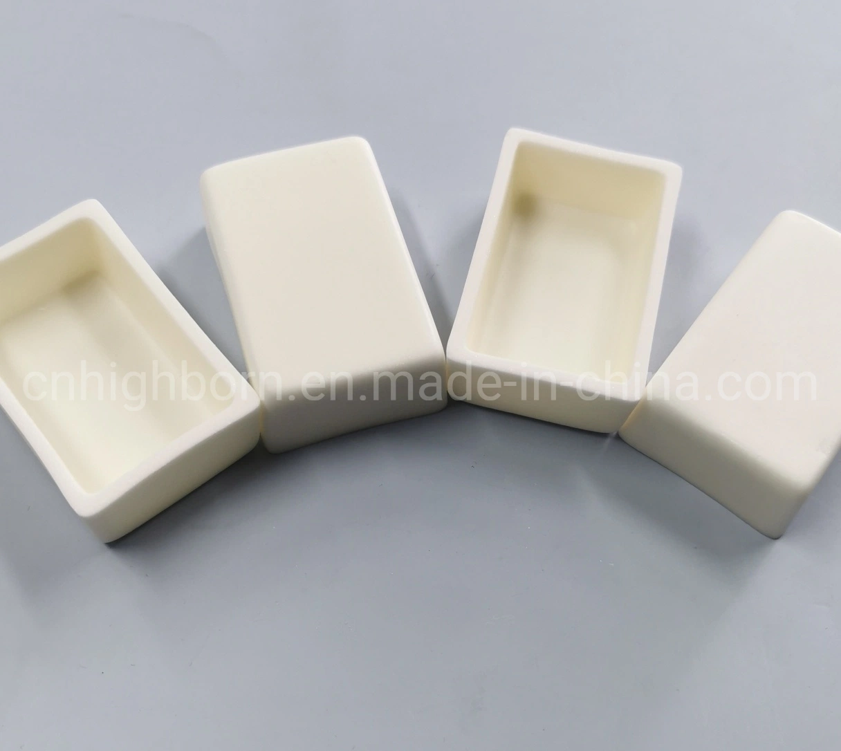 Industrial High Temperature Resistance Customized 99Al2O3 Alumina Ceramic Melting Boat Crucibles Used for Clay Firing