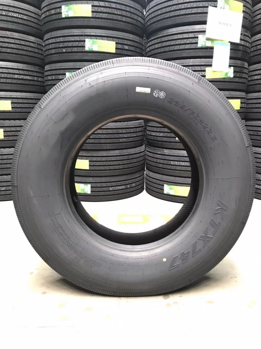 TBR Tire, 9.00R20 for truck and bus wheels, best Thailand manufacture Tire with DOT ECE certificate