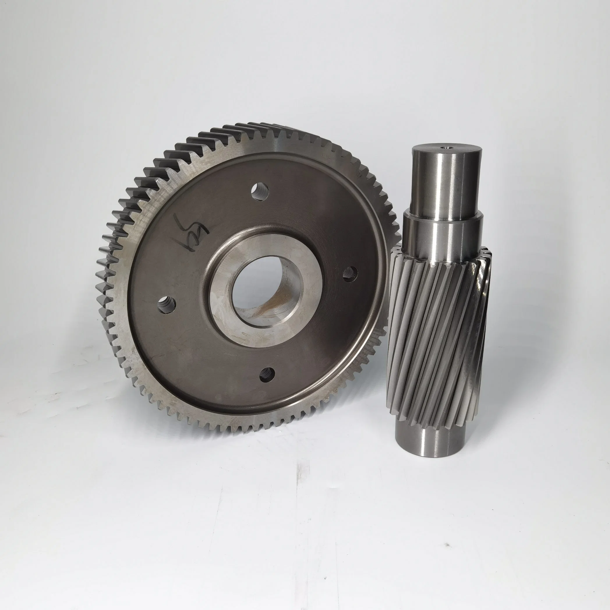 Customized Gear Spiral Shaft Module 3.5 and 21 Teeth for Drilling Machine/ Pile-Driver Tower