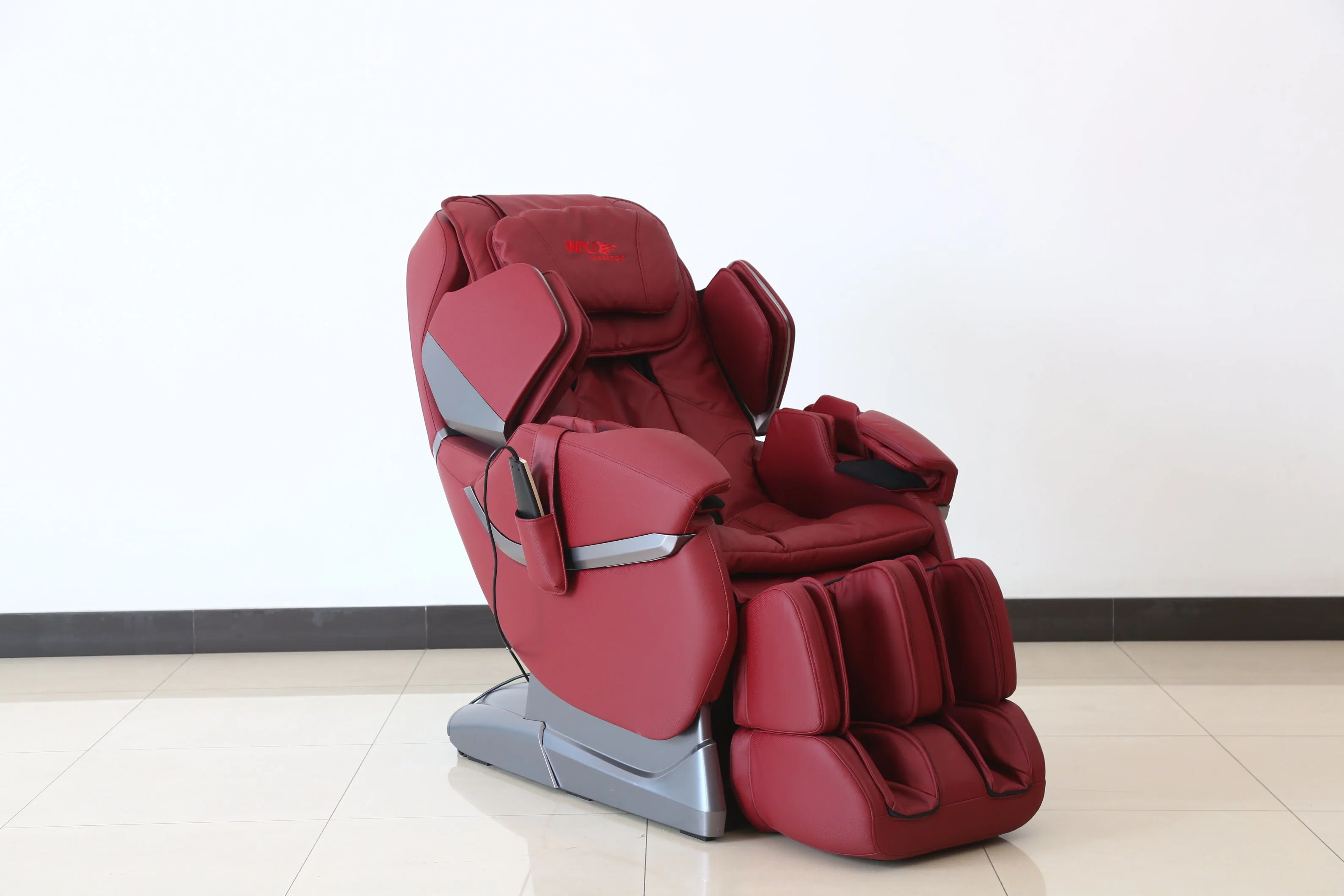 China Supplier Wnq Luxury Relax Massage Chair 3D Zero Gravity