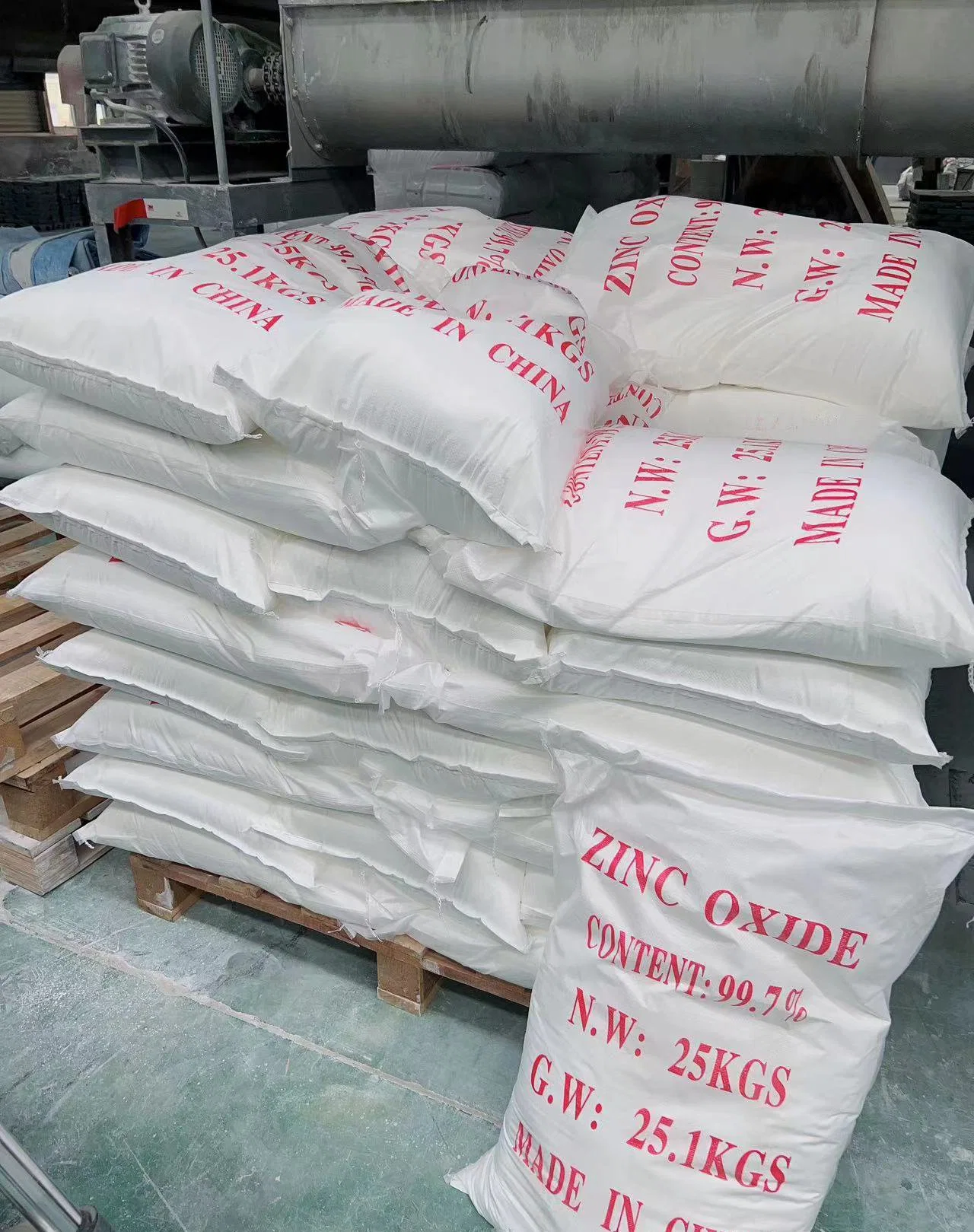 White Nano Powder Active Powder 99.7% High quality/High cost performance  Zinc Oxide for Rubber