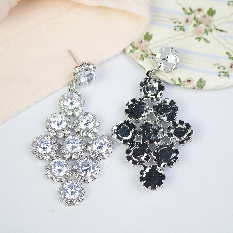 New Design Fashion Crystal Earrings Women Rhinestones Square Shape Earrings Jewelry