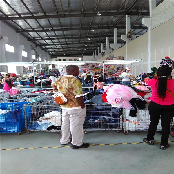 Gebrauchte Kleidung für AAA, Premium gebrauchte Kleidung/gebrauchte Kleidung für Afrika Markt Ghana, Kamerun, Kenia, Kongo, Uganda, Liberia, Guinea Verwendete Kleidung Markt