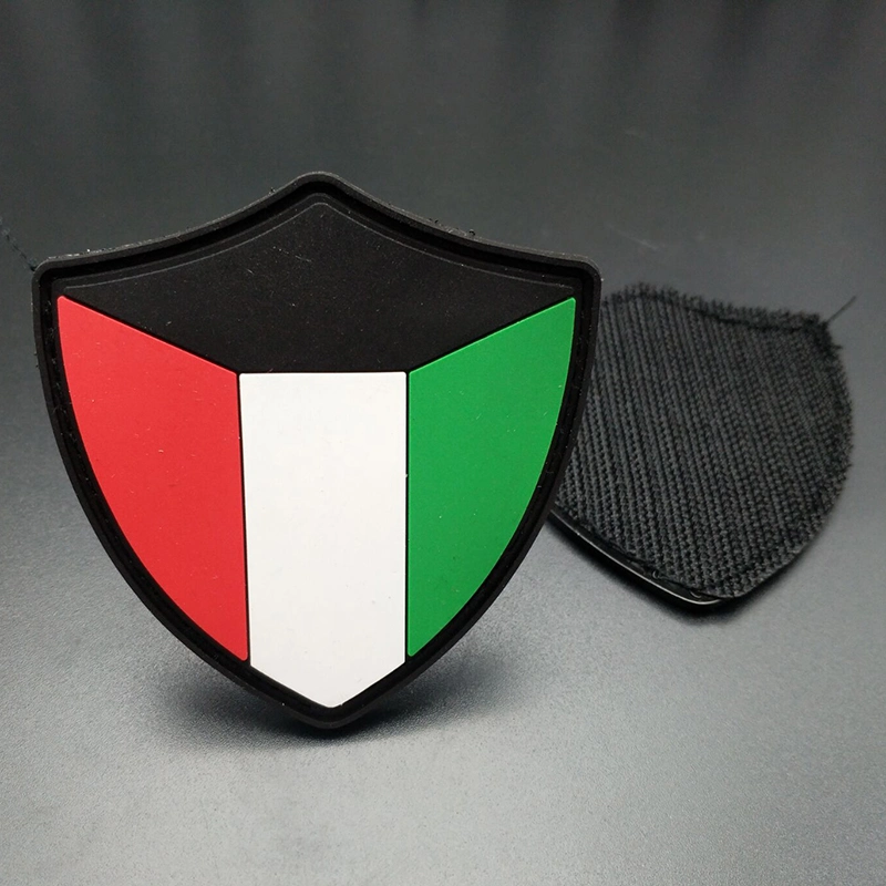 Insigne personnalisé d'uniforme scolaire malaisien, équipement tactique militaire, étiquette tissée d'aigle, étiquette de vêtement 3D à la mode, patch en caoutchouc PVC souvenir de la police (PT15)