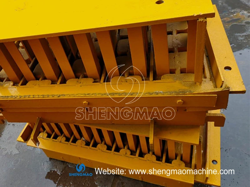 Mechanical Semi-Automatic Small Brick Making Machines with Brick Molds and Pallets