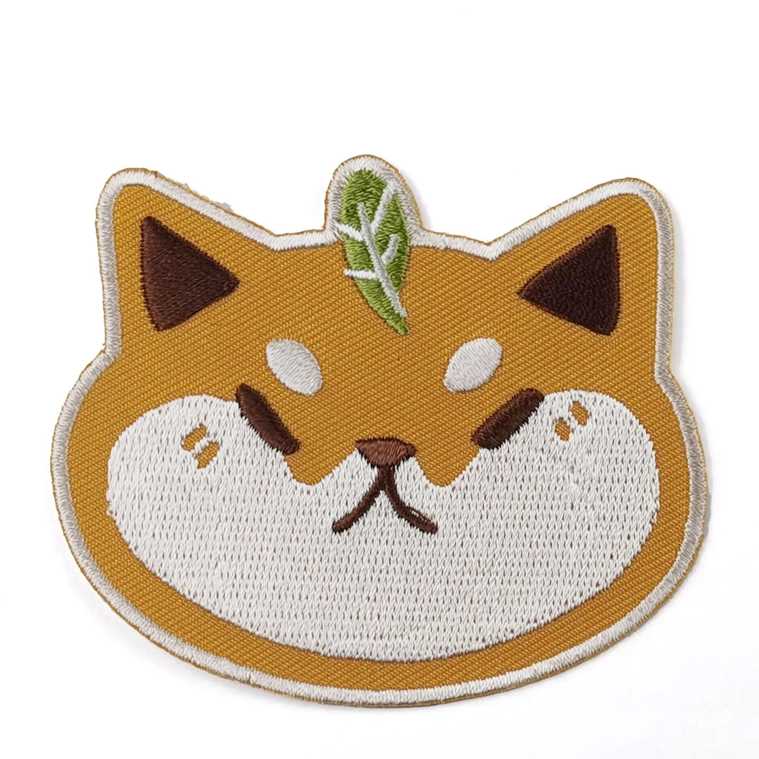 Custom Fabric Embroidered Patch Badges Sew Iron on Embroidery Patches for Clothing