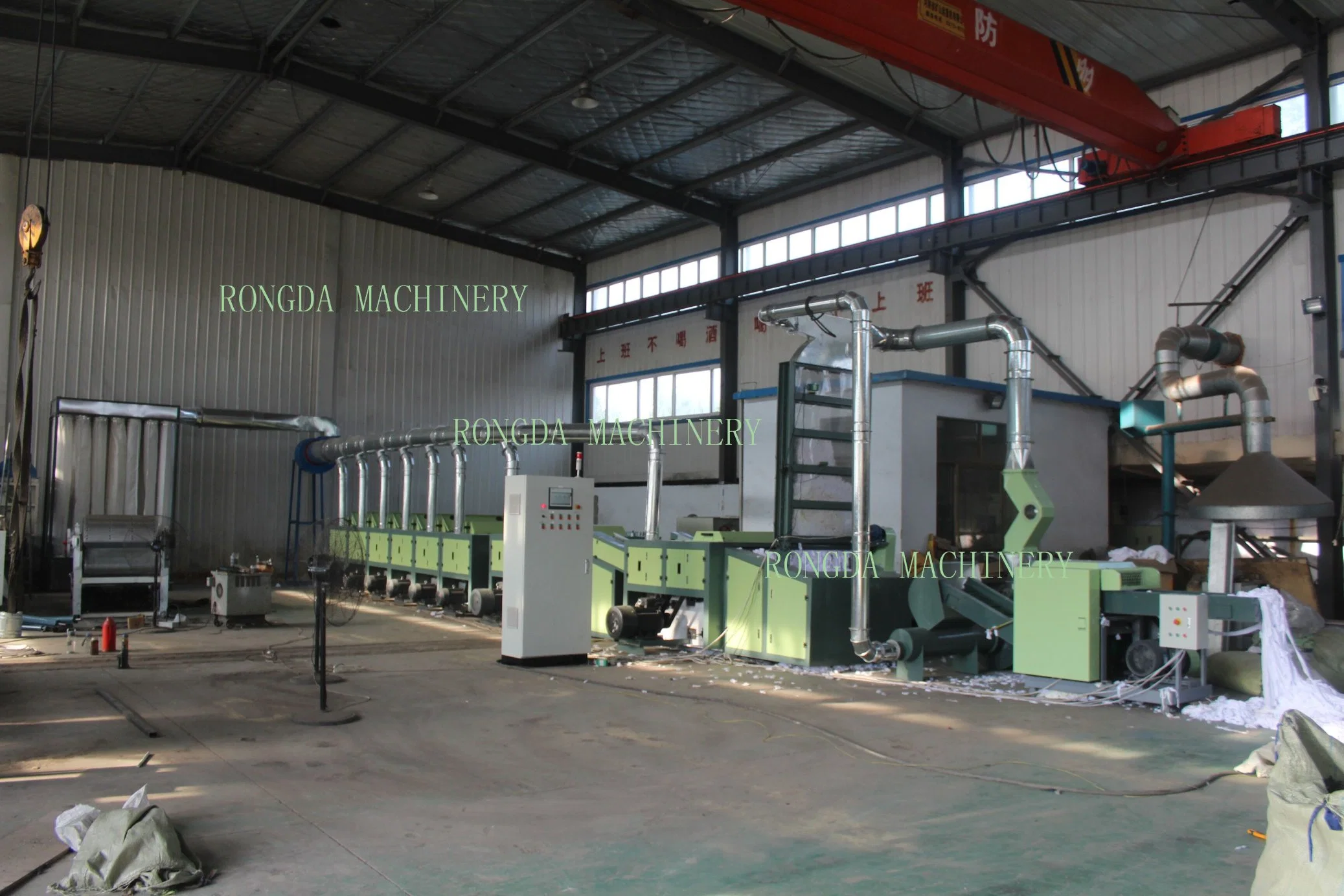 The Yarn From Old Clothes Is Turned Into Fibers Combined Textile Waste Recycling Equipment 2+6 Production Line
