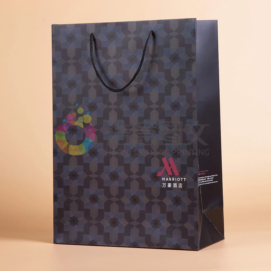China Mayoreo Moda Empaque &amp; impresión Empaque Ambiental amigable Bolsas Tote Kraft Compras Bolsa de papel para ropa Zapato