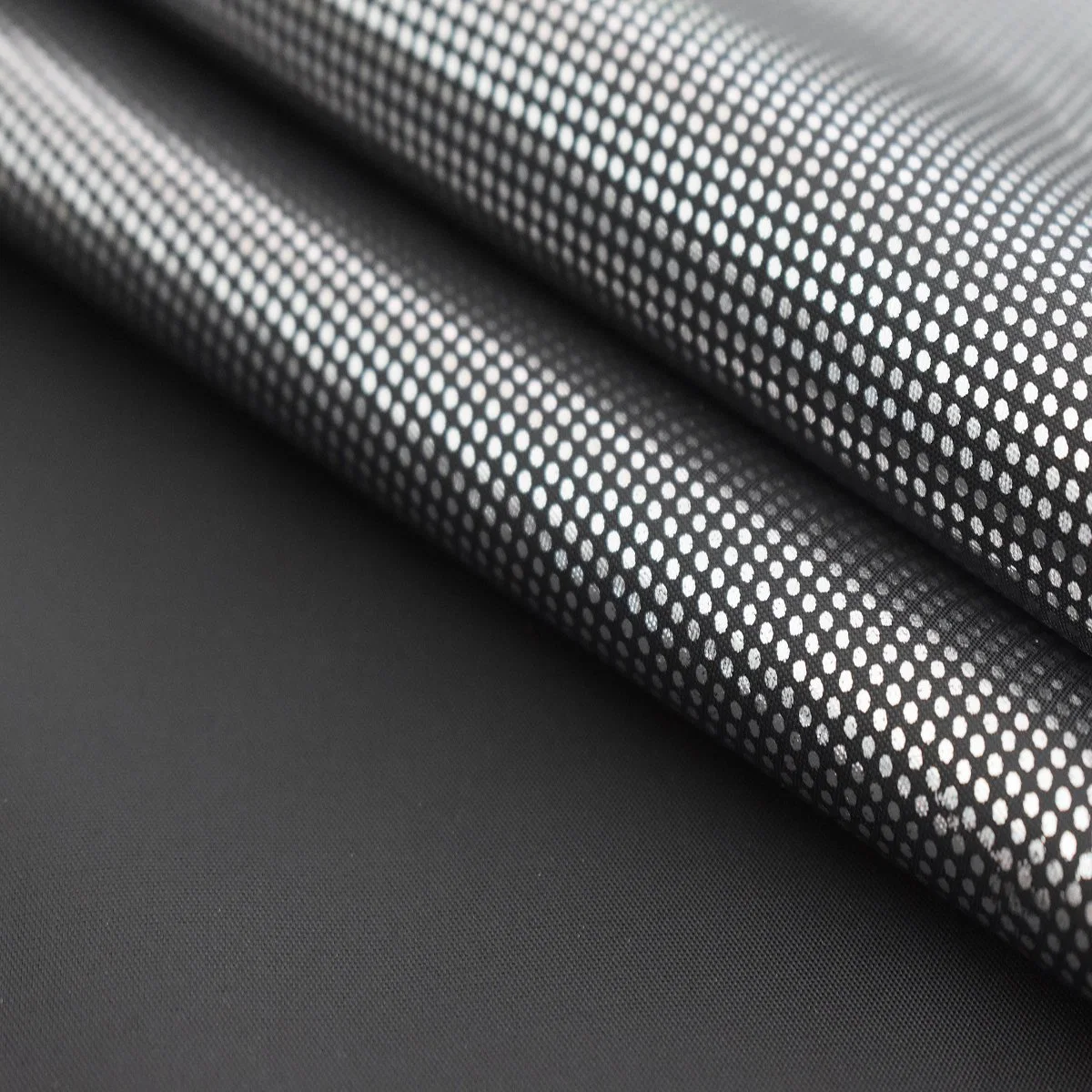Polyester Winddichtes Bronzing Heat Preservation Funktionales Textilgewebe