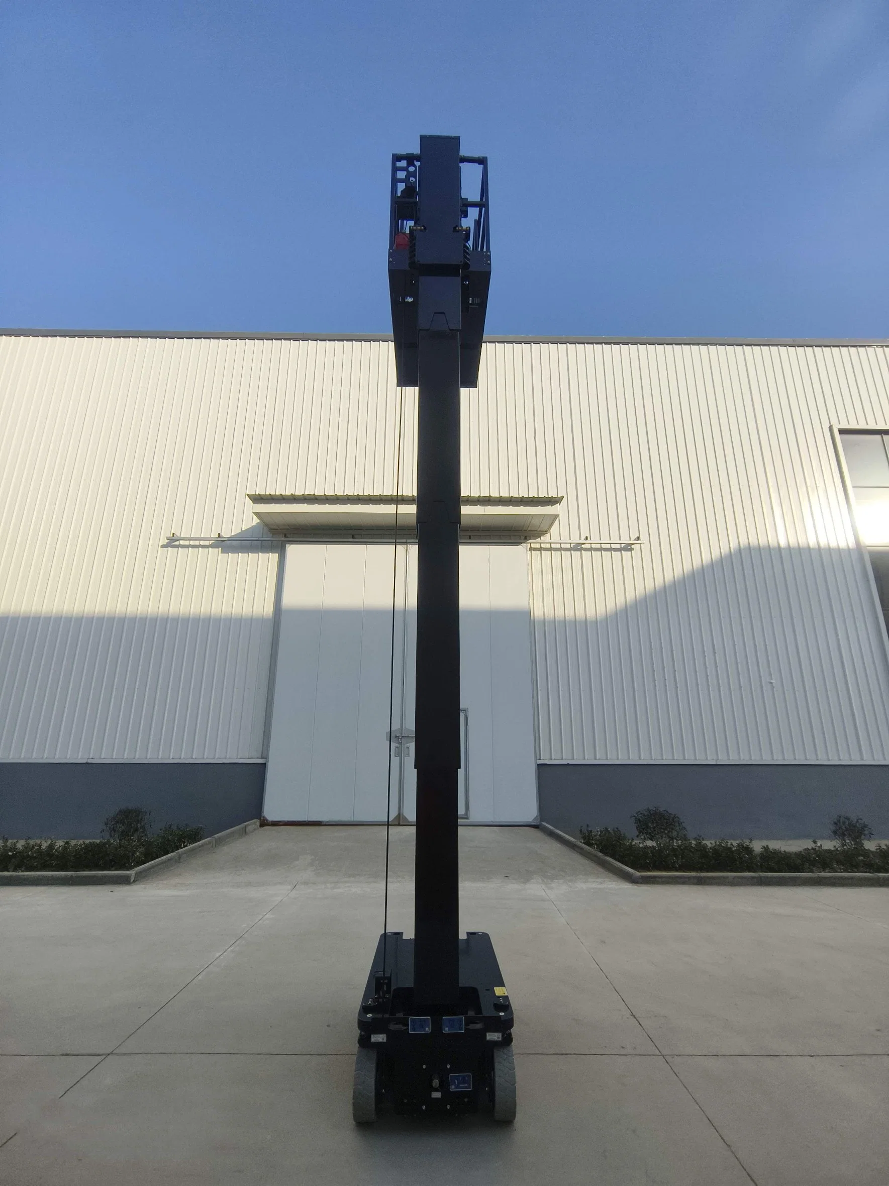 Mobile Electric Lifter Self-Propelled Aerial Work Platform Lift Table 4m 6m 8m 4WD Mini Electric Boom Lifting Equipment Self-Propelled Man Lift Cherry Picker