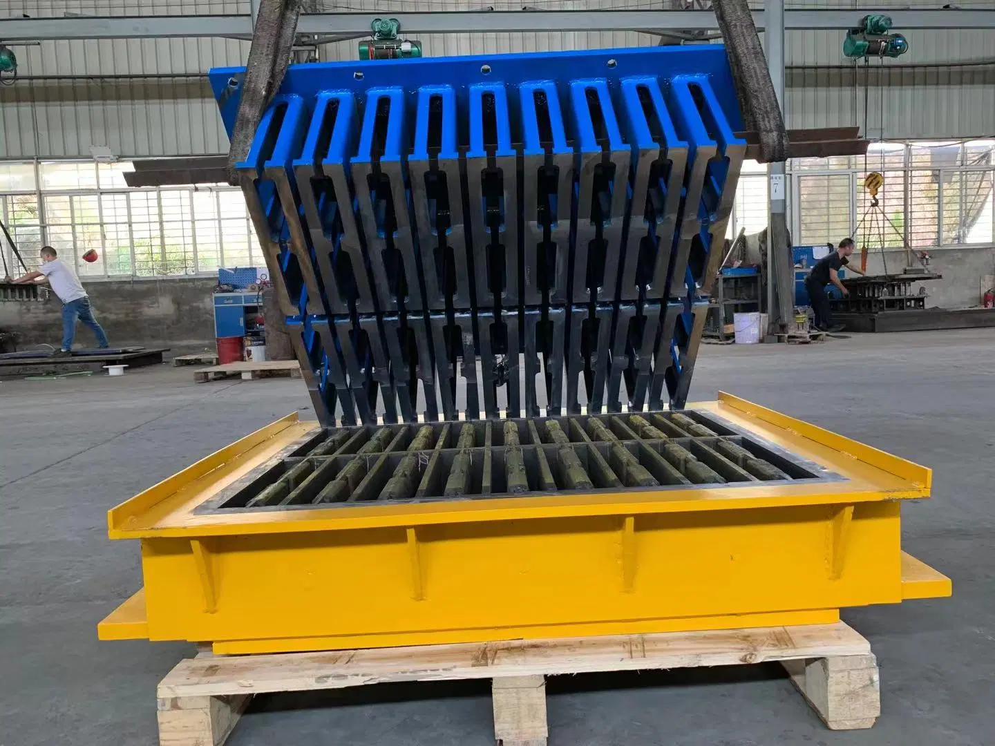 Customized Hard Steel Mould for Fully Automatic Concrete Hollow Block Brick Paver Making Machine Plant