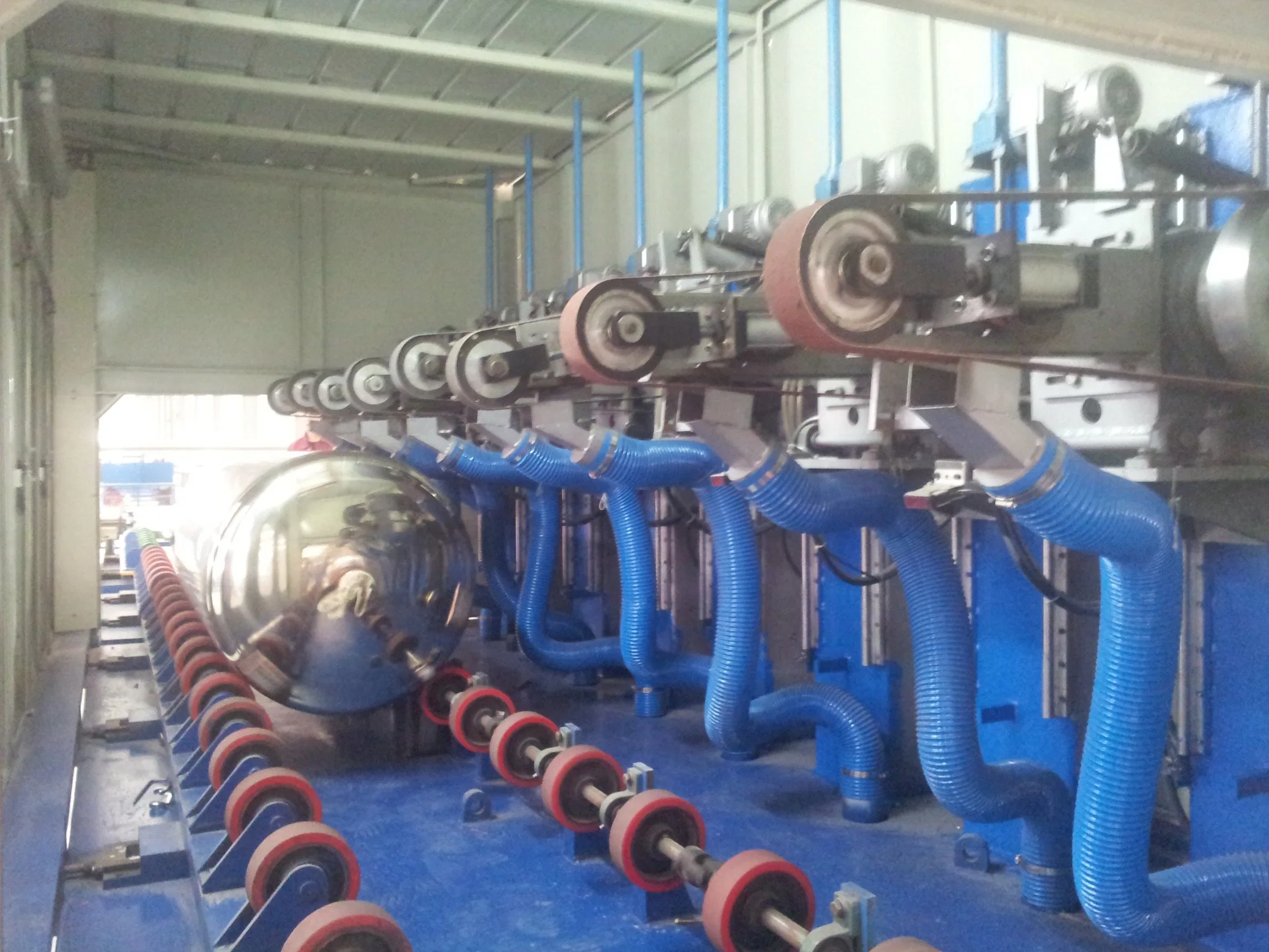 Fluently Fully Automatical LNG Pressure Tank Polishing and Cleaning Machine with High Efficiency