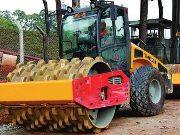 Rouleau de route à tambour simple de 14 tonnes à 2 roues SSR140AC-8h