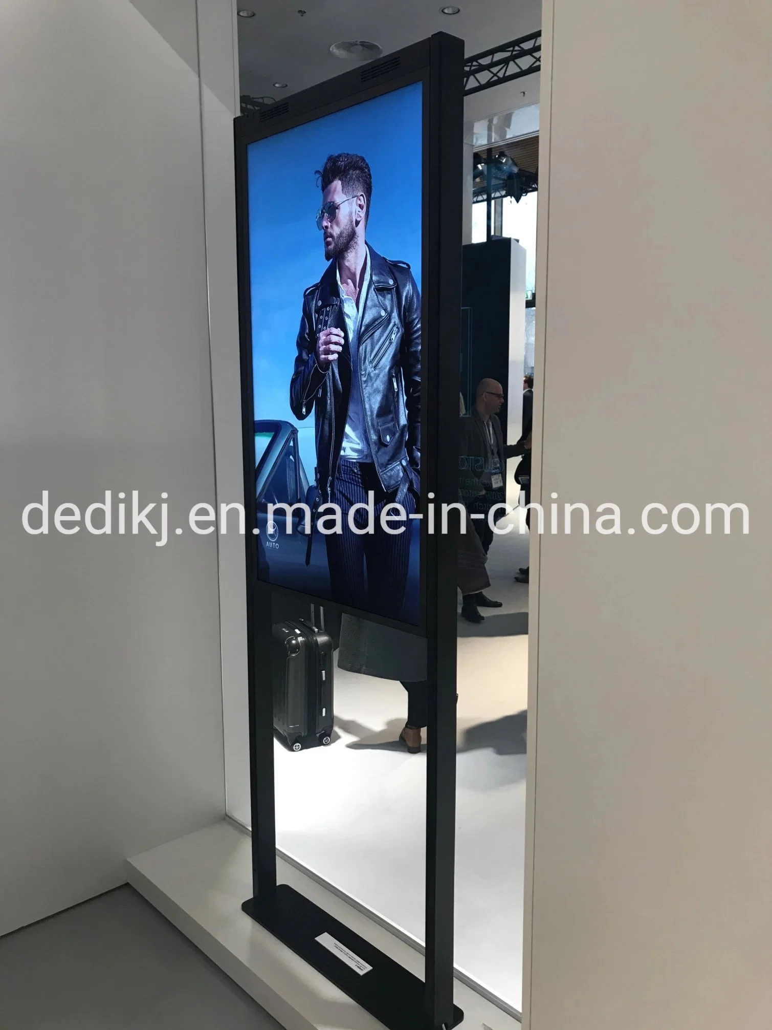 High Brightness 43/55/65'' Digital LCD Window for Stores