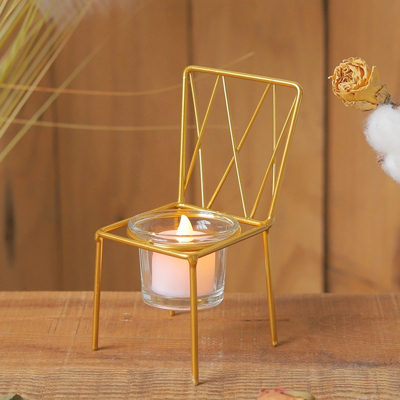 Metall Handwerk Stuhl Geformt Kerzenständer Ornamente Interessante Tischdekoration