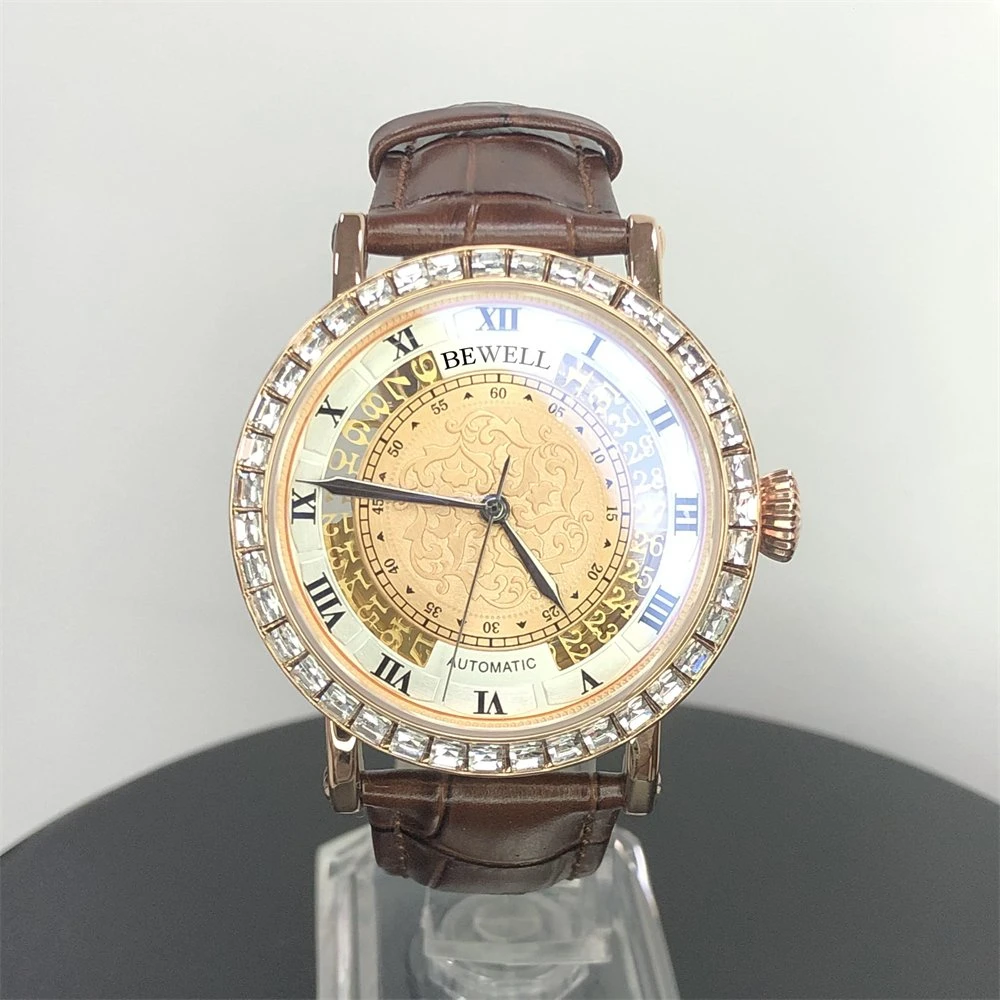 Venda por grosso Bewell Diamante de alta qualidade mecânica Mens Relógios de ouro de liga de zinco o logotipo personalizado tira de couro genuíno Vigilância Automática para homens