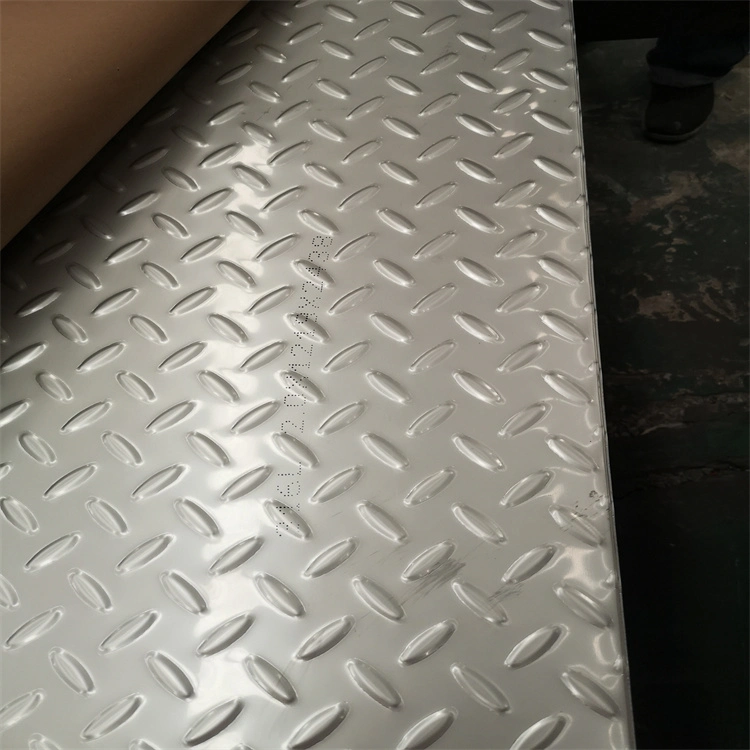 304 4mm Stainless Steel Checkered Plate 202 316 430 0.4X 8 FT Metal Embossing with Short Willow Leaf Projections Ss Sheet Plate