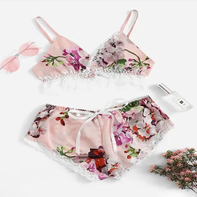 Los encajes de seda nuevo Mayorista/Proveedor de suspender el borde de la Mujer Pijama estilo europeo y americano Sexy Suspender dos desgaste de la casa de cortometrajes