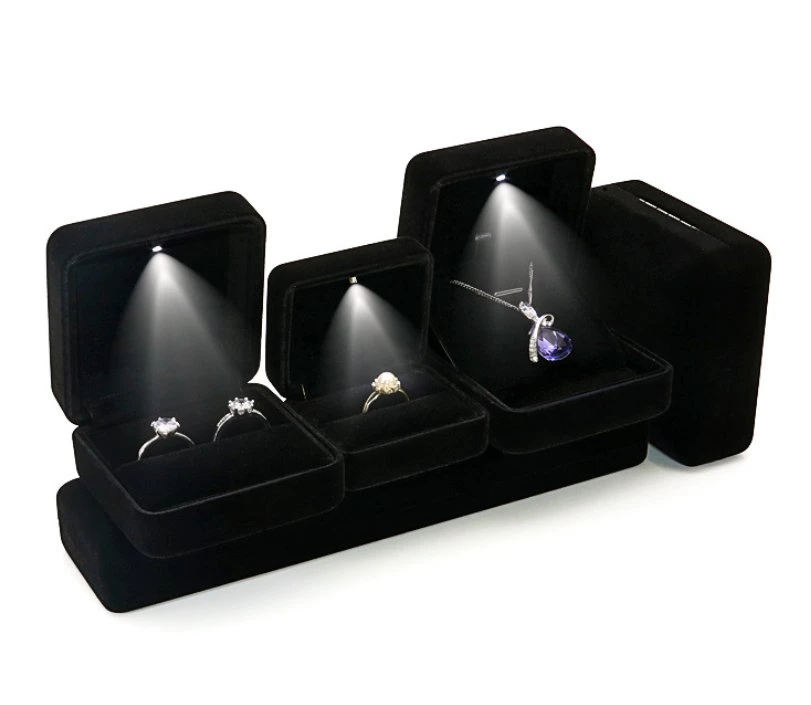 Fashion Black Jewelry Packaging Box with Logo Proposal Diamond Ring Box with LED Light Jewelry Organizer Packaging Box