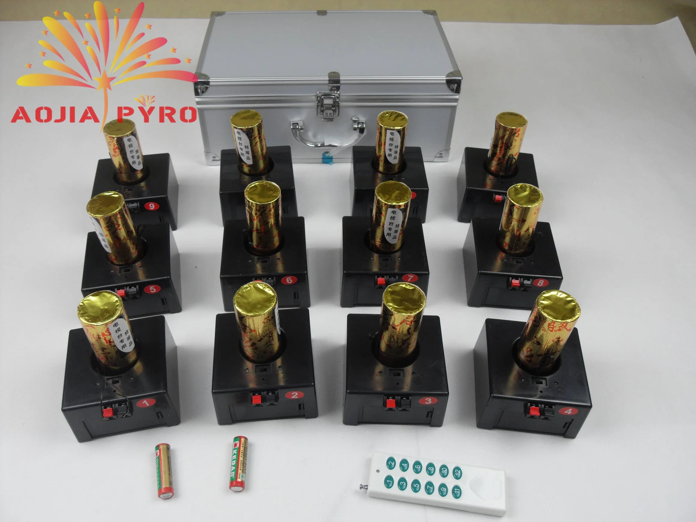 D12 12cues heißer Verkauf Pyrotechnik Wireless Controller Transmitter 2023new kalt Feuerwerkskörper Fernbedienung Bühne Brunnen Feuerwerk Feuerung System